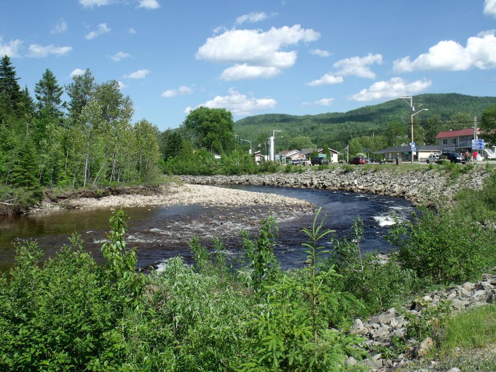 Camping Le 4 Chemins LʼAnse-Saint-Jean Værelse billede